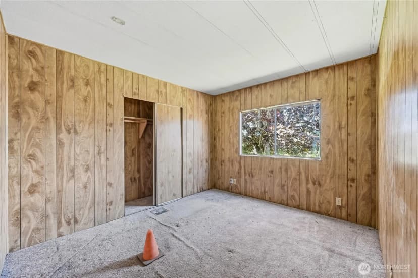 Property photo for 32711 Commission Avenue, Black Diamond photo 15