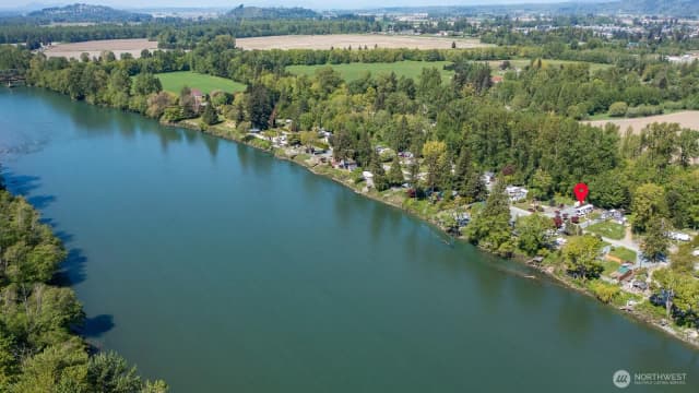 Property photo for 23727 Cove Road, Sedro Woolley photo 3