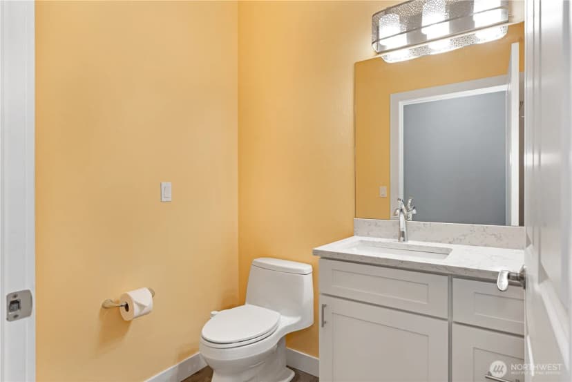 Property photo for 1253 Beach Drive E, Port Orchard photo 28