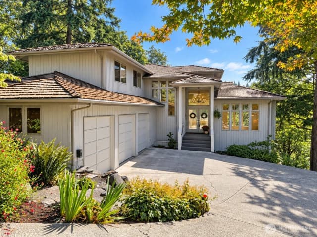 Property photo for 13032 204th Place Se, Issaquah