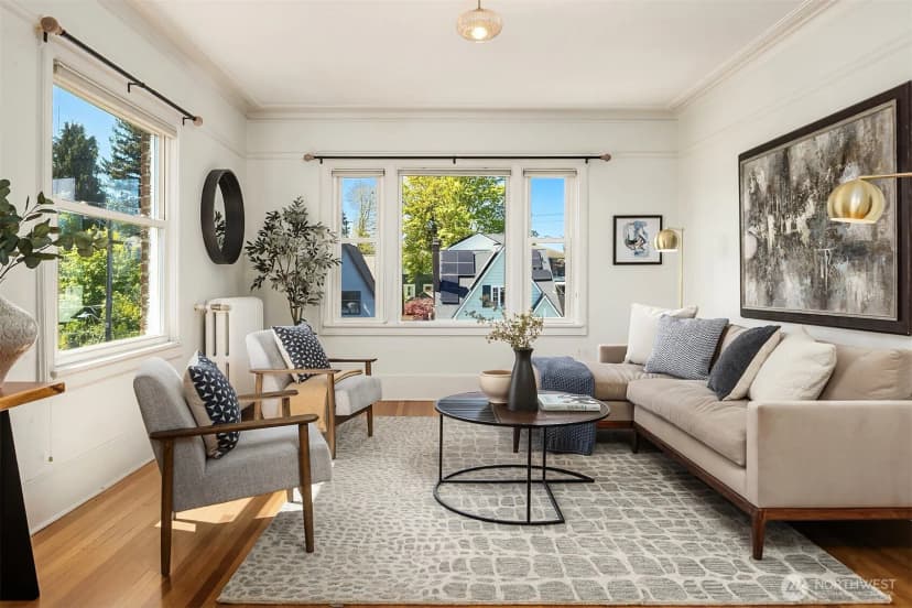 Property photo for 1902 Bigelow Avenue N #403, Seattle photo 4