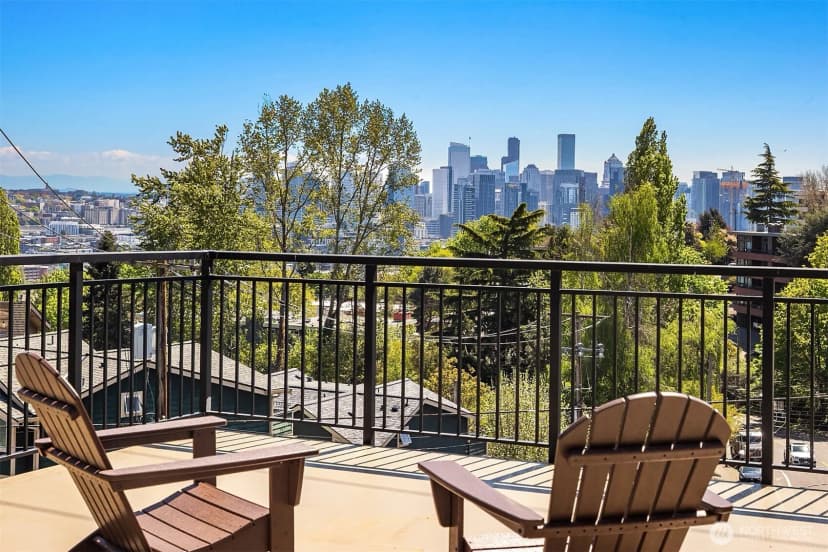Property photo for 1902 Bigelow Avenue N #403, Seattle photo 17