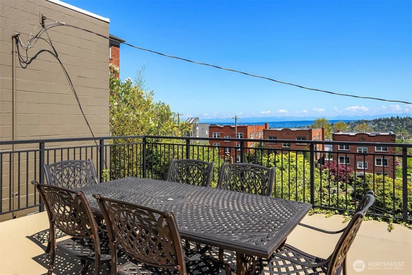 Property photo for 1902 Bigelow Avenue N #403, Seattle photo 19
