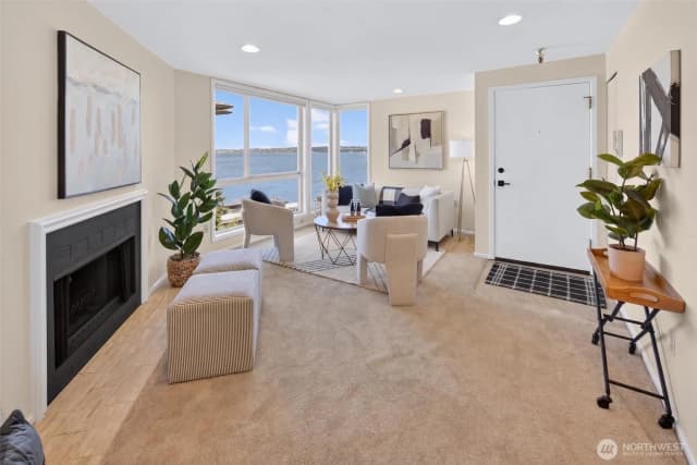 Property photo for 510 Lakeside Avenue S #6, Seattle photo 3