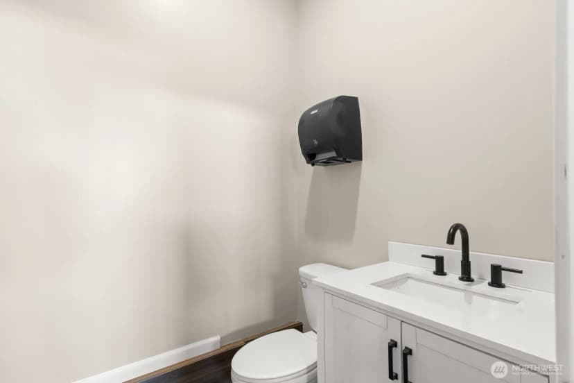Property photo for 10916 Bay Meadows Lane, Burlington photo 33