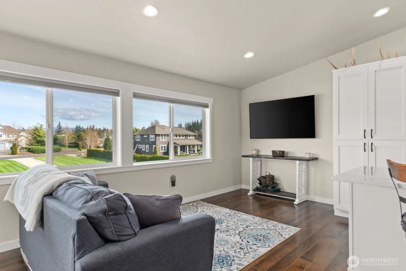 Property photo for 10916 Bay Meadows Lane, Burlington photo 25