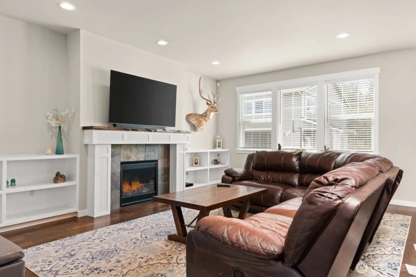 Property photo for 10916 Bay Meadows Lane, Burlington photo 10