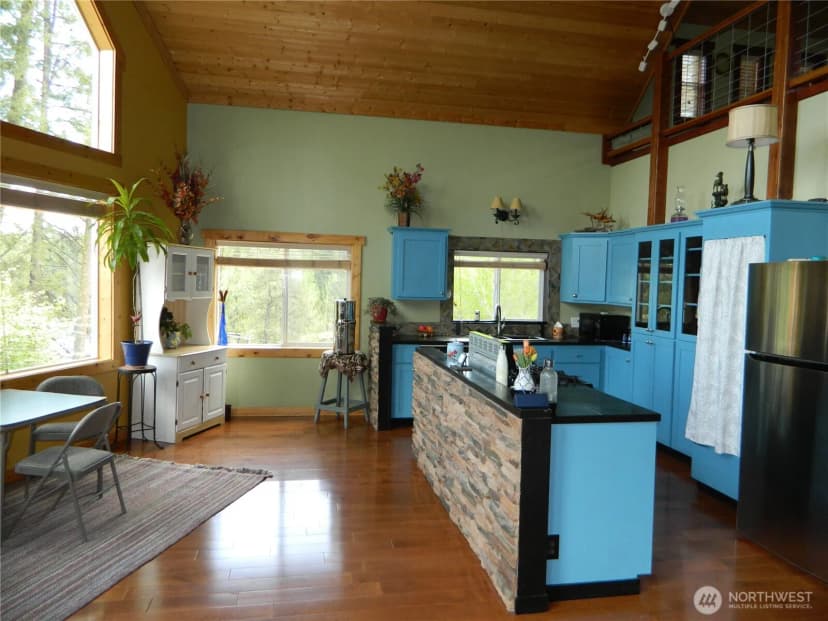 Property photo for 46 Little Bear Lane, Tonasket photo 18