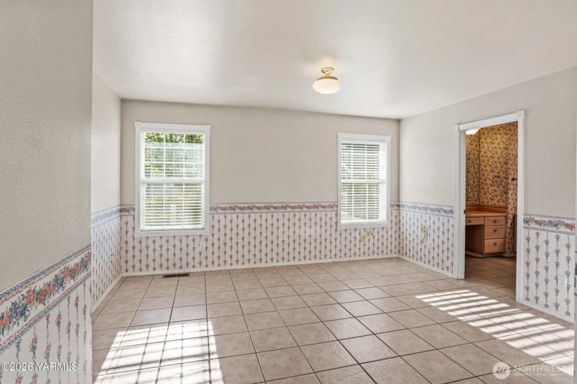 Property photo for 8204 Midvale Road, Yakima photo 16