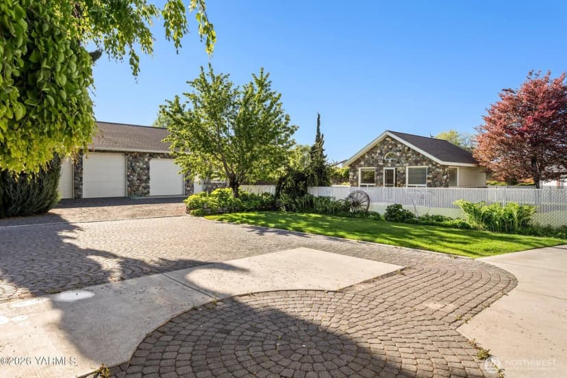 Property photo for 8204 Midvale Road, Yakima photo 36