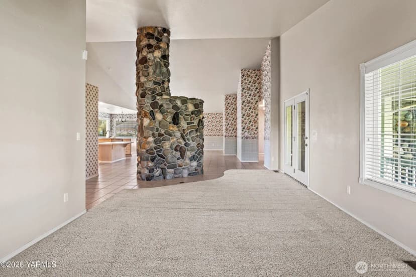 Property photo for 8204 Midvale Road, Yakima photo 7