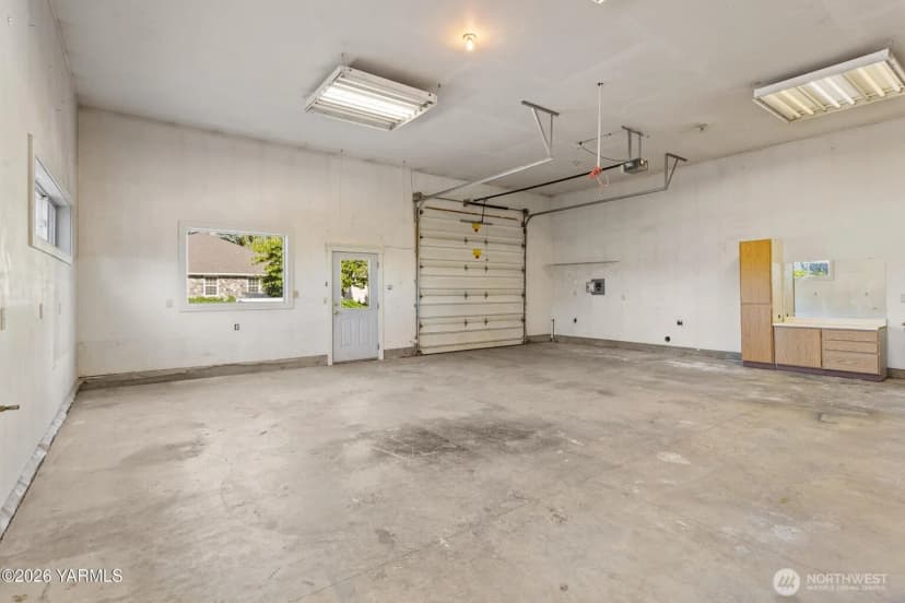 Property photo for 8204 Midvale Road, Yakima photo 34