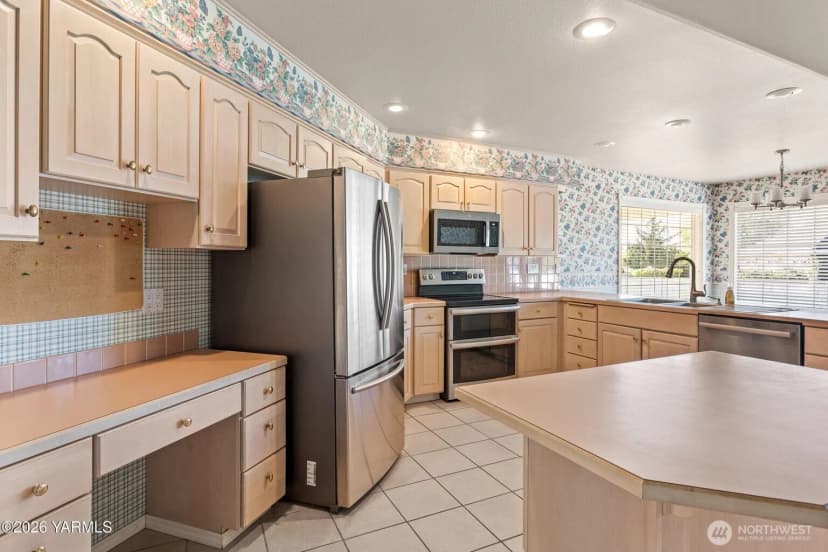 Property photo for 8204 Midvale Road, Yakima photo 13
