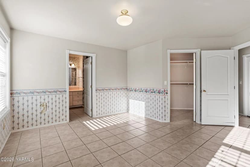 Property photo for 8204 Midvale Road, Yakima photo 17
