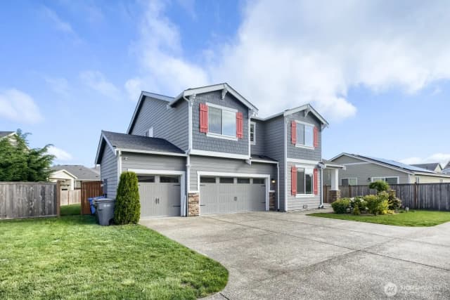 Property photo for 17326 129th Avenue E, Puyallup photo 2