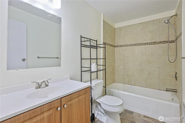 Property photo for 6412 Patton Avenue Sw, Lakewood photo 4