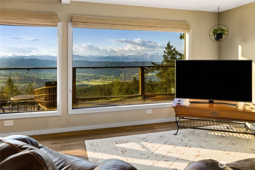 Property photo for 811 Horse Heaven Road, Cle Elum photo 5