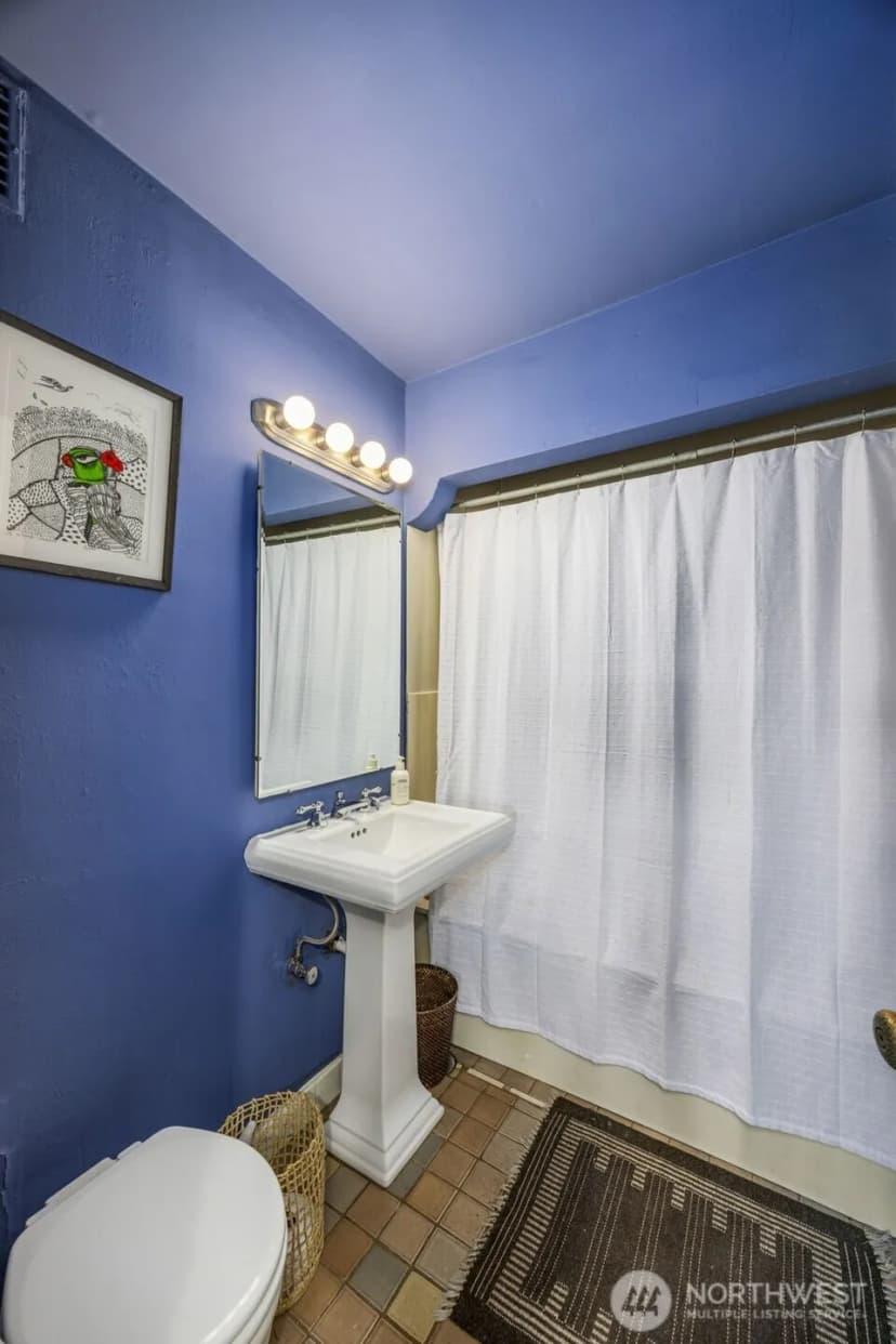 Property photo for 1014 E Roy Street #35, Seattle photo 14