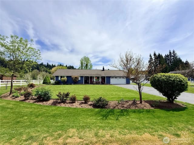 Property photo for 106 Perkins Street N, Bucoda