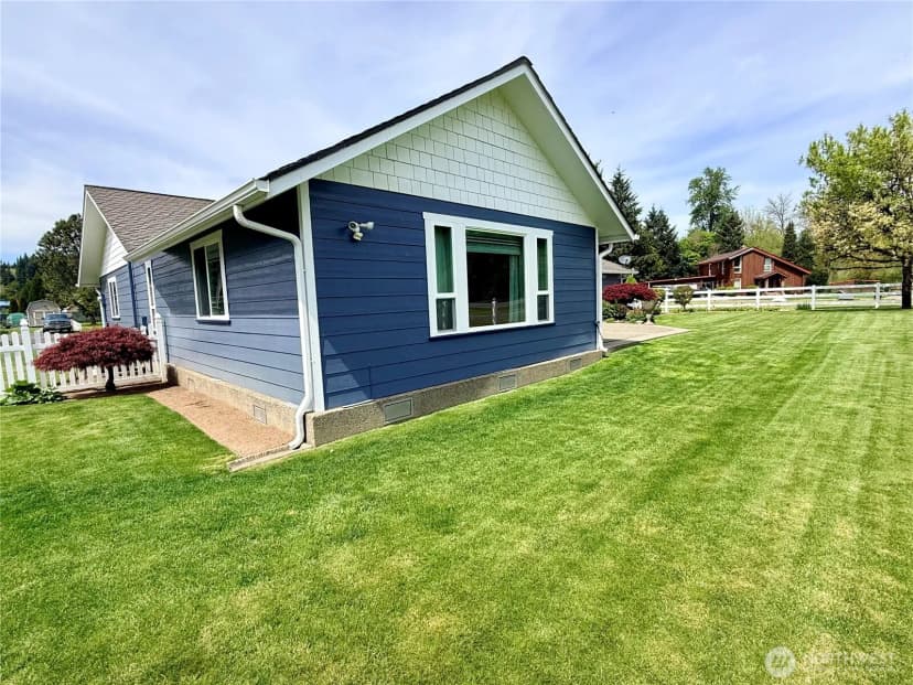 Property photo for 106 Perkins Street N, Bucoda photo 19