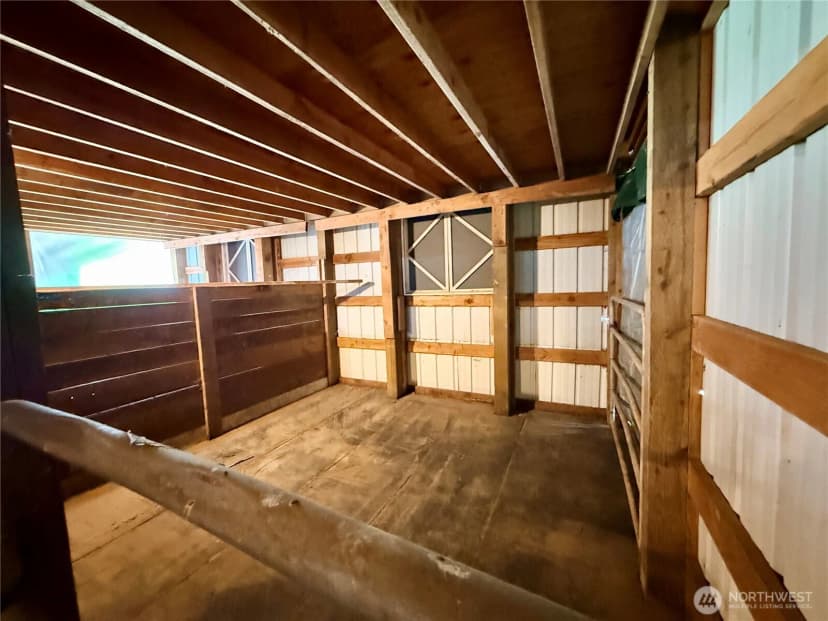 Property photo for 106 Perkins Street N, Bucoda photo 33