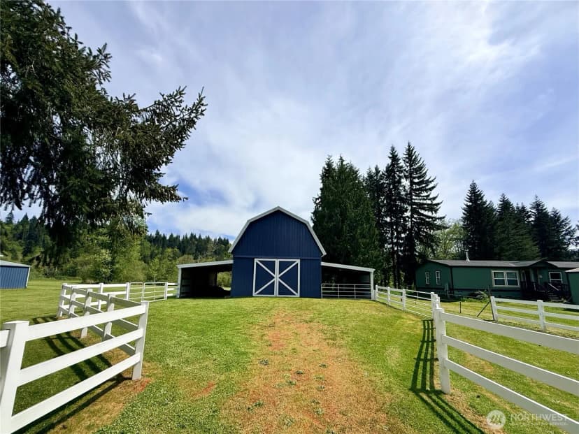 Property photo for 106 Perkins Street N, Bucoda photo 28