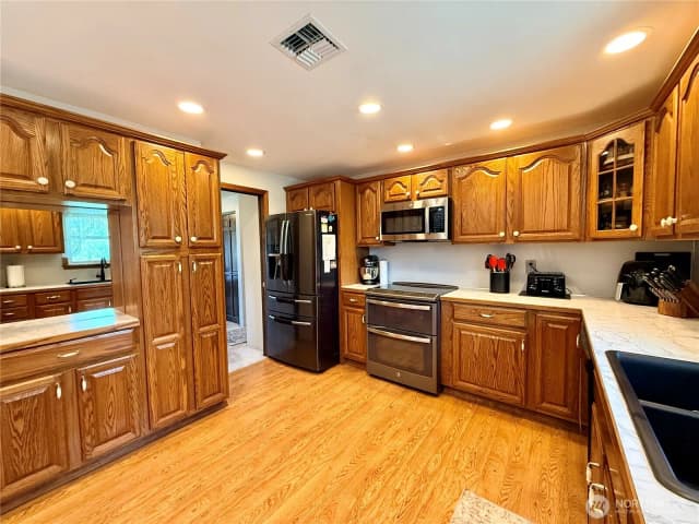 Property photo for 106 Perkins Street N, Bucoda photo 5
