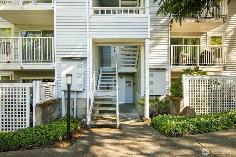 Property photo for 4106 Factoria Boulevard Se #205, Bellevue photo 19