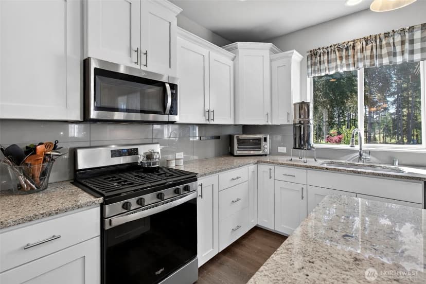 Property photo for 18215 Se 248th Street, Covington photo 4