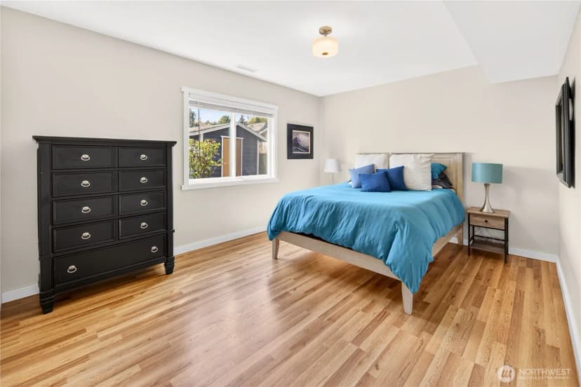 Property photo for 7827 S 114th Street, Seattle photo 27