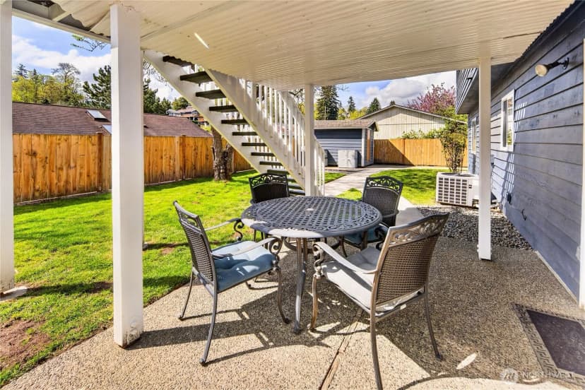 Property photo for 7827 S 114th Street, Seattle photo 32