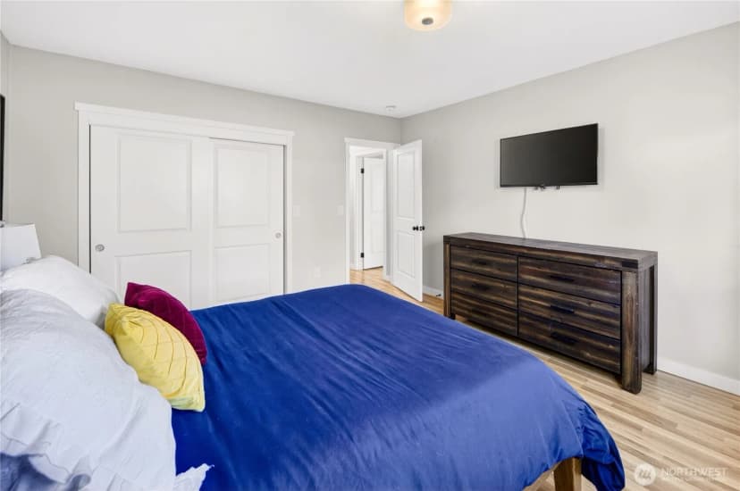 Property photo for 7827 S 114th Street, Seattle photo 30