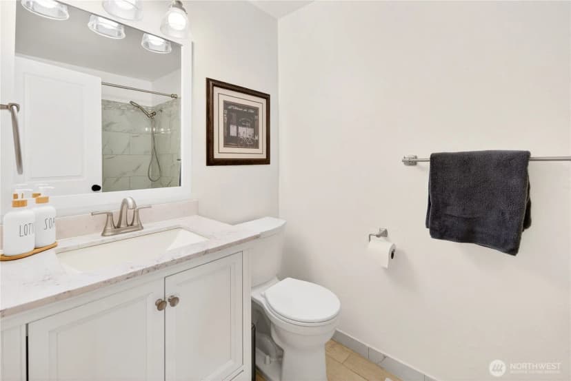 Property photo for 7827 S 114th Street, Seattle photo 15