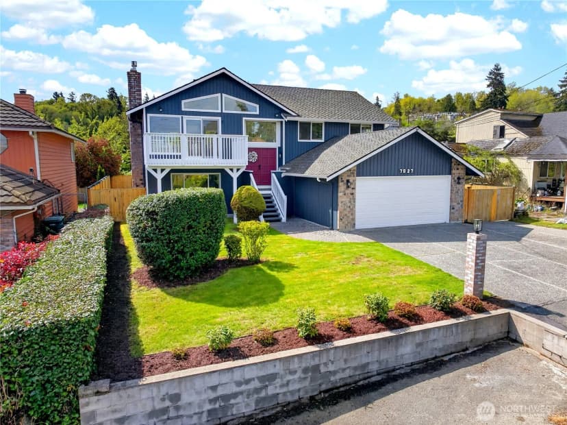 Property photo for 7827 S 114th Street, Seattle
