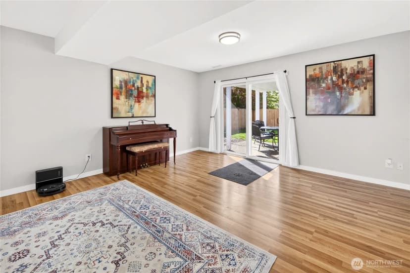 Property photo for 7827 S 114th Street, Seattle photo 24