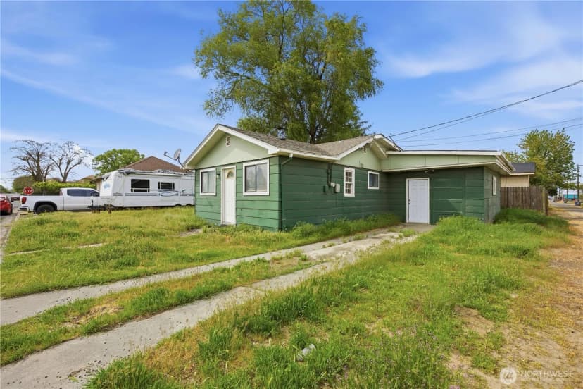 Property photo for 104 E 5th Ave, Warden photo 10