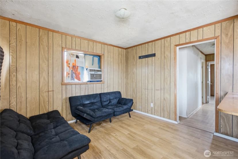 Property photo for 104 E 5th Ave, Warden photo 3
