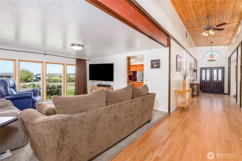 Property photo for 293 N Ridge View Dr, Port Angeles photo 12