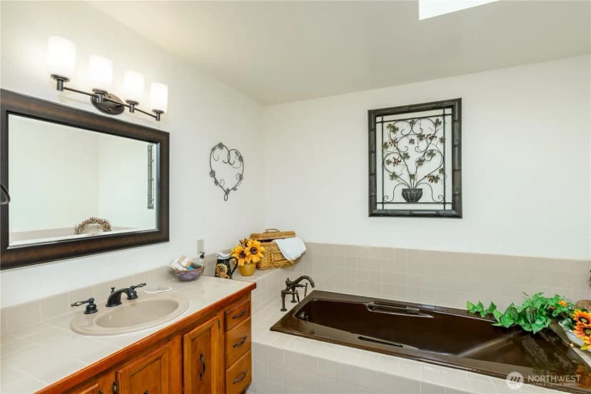 Property photo for 293 N Ridge View Dr, Port Angeles photo 24
