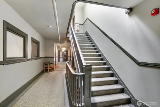 Property photo for 7 Harrison Street #39, Seattle photo 3