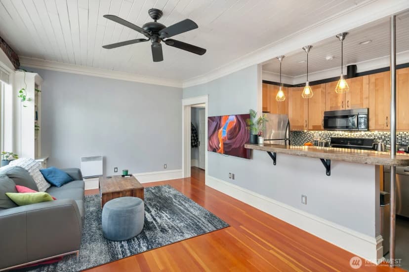 Property photo for 7 Harrison Street #39, Seattle photo 10