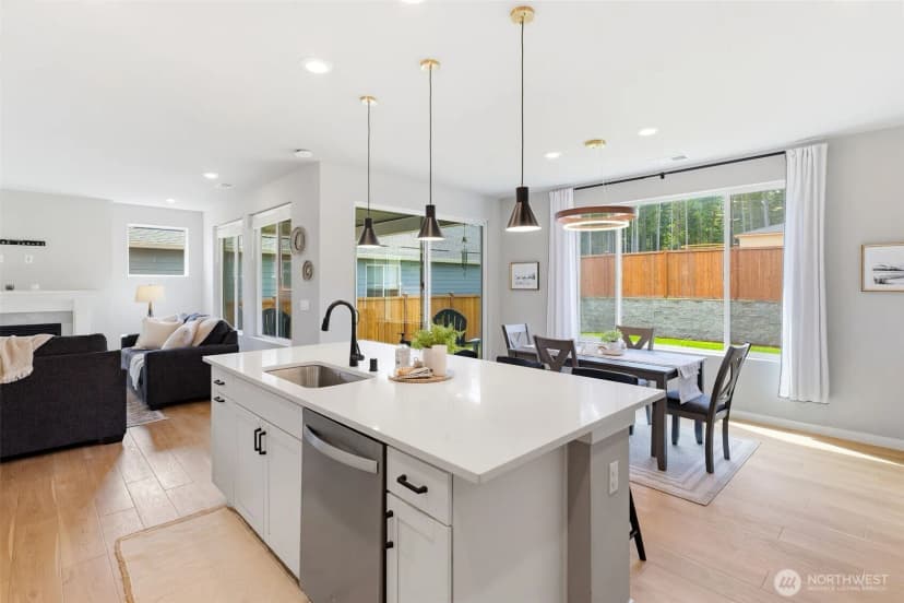 Property photo for 5536 Kinross Road Sw, Port Orchard photo 10