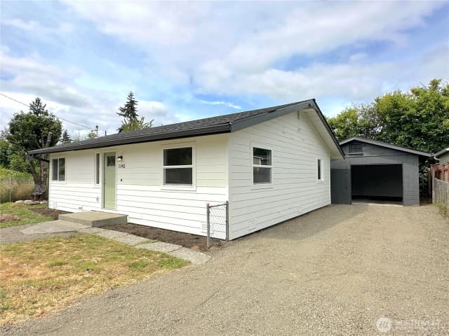Property photo for 1743 Se Crawford Road, Port Orchard