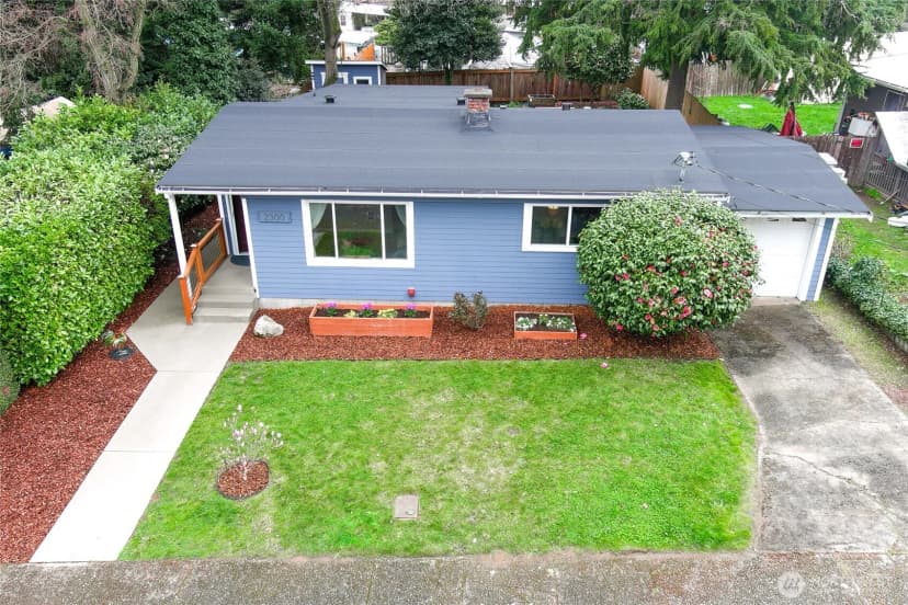 Property photo for 2300 Ne 8th Place, Renton photo 30