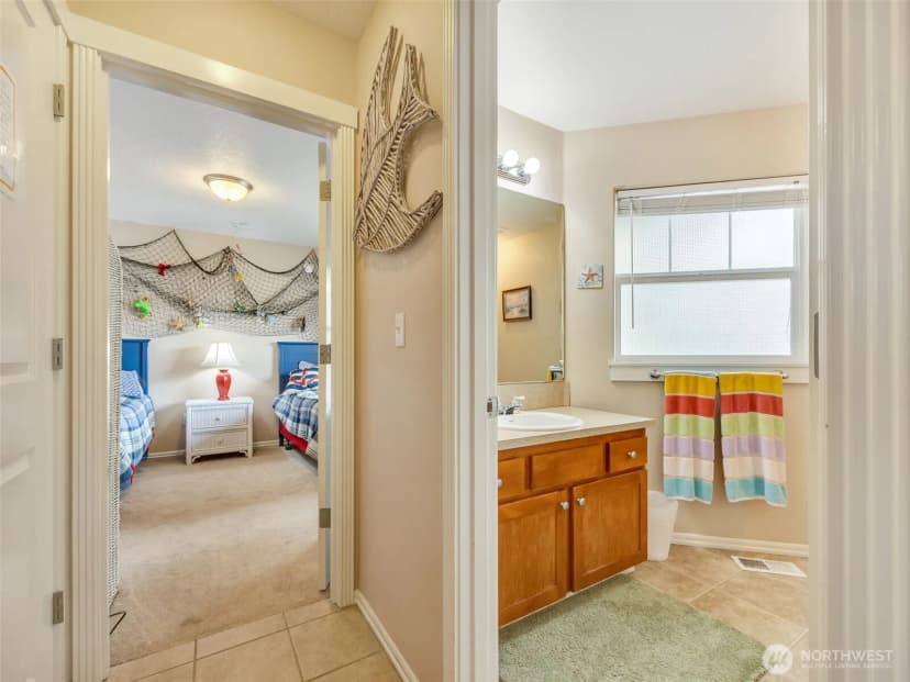 Property photo for 316 7th Street Sw #13, Long Beach photo 8