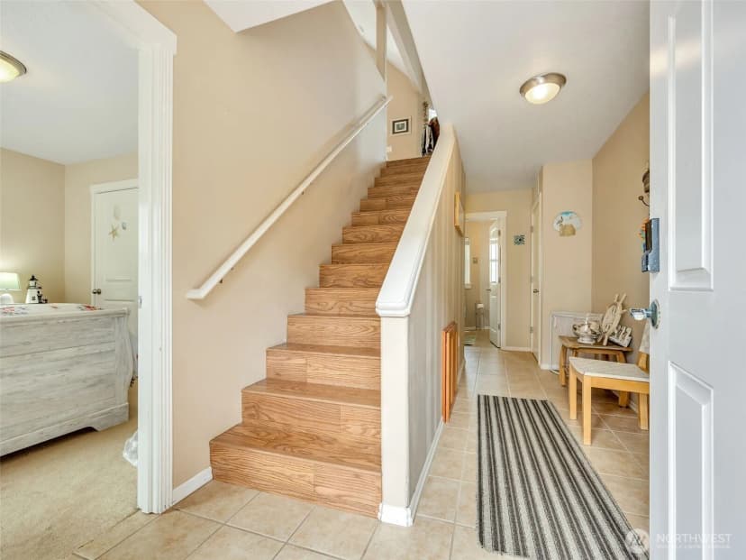 Property photo for 316 7th Street Sw #13, Long Beach photo 4