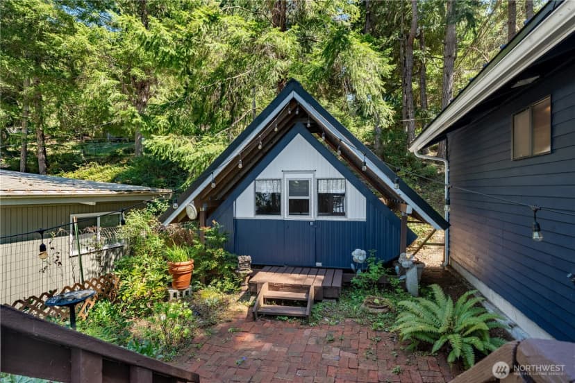 Property photo for 108 Herron Lane Nw, Lakebay photo 24