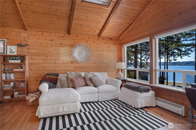 Property photo for 108 Herron Lane Nw, Lakebay photo 11