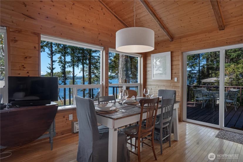 Property photo for 108 Herron Lane Nw, Lakebay photo 13