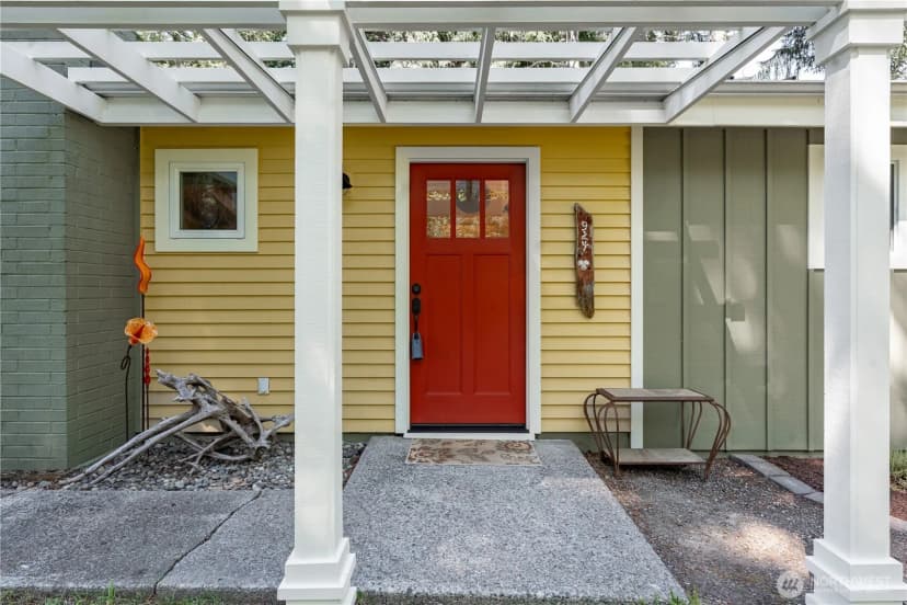 Property photo for 924 W Herron Boulevard Nw, Lakebay photo 3